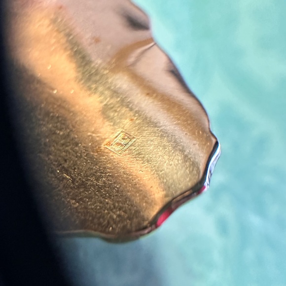 SOLD OUT!Gucci gold-tone iron cuff 16 uniquely shaped resins - Picture 9 of 11